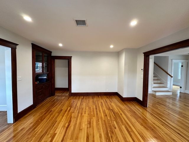 20 Harrington St 2, Watertown, MA 02472