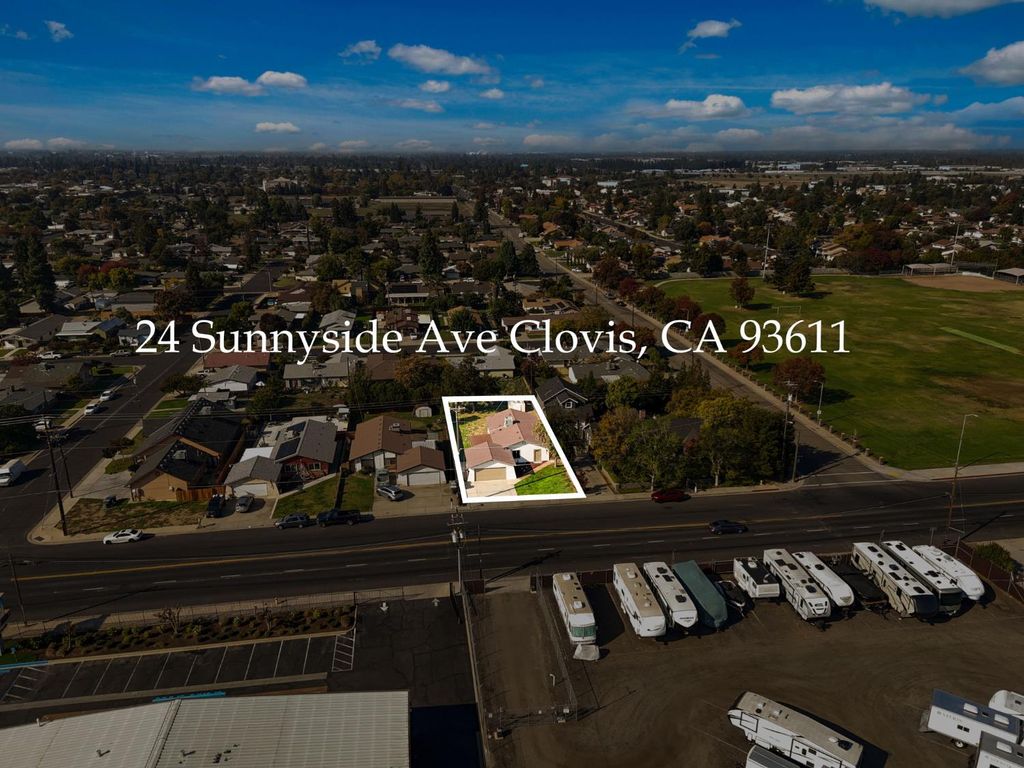 Image 32 of property listing at 24 Sunnyside Avenue, Clovis, CA 93611