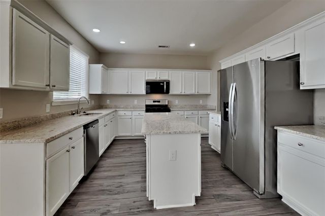 8002 Weeping Willow Place, Missouri City, TX 77459