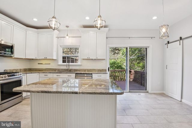 6 TENBY CT, Lutherville Timonium, MD 21093