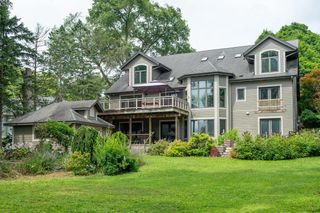 109 Riverview DRIVE, Waterford, WI 53185