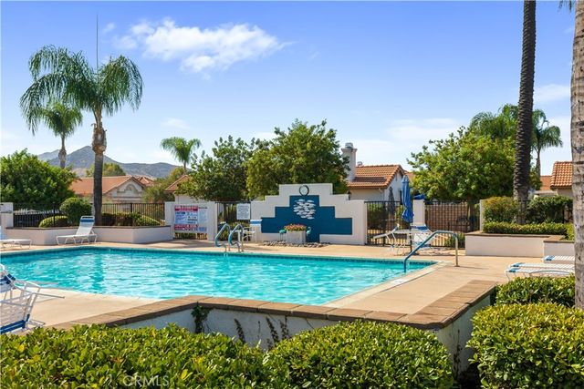 1406 Tobago Drive, Hemet, CA 92543