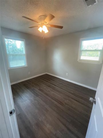 19278 County Road 927a, Alvin, TX 77511