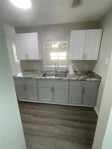 19278 County Road 927a, Alvin, TX 77511