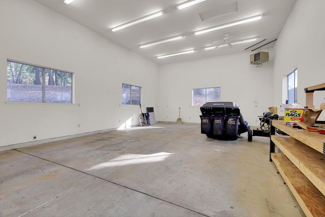 12790 Madrone Forest Dr, Nevada City, CA 95959