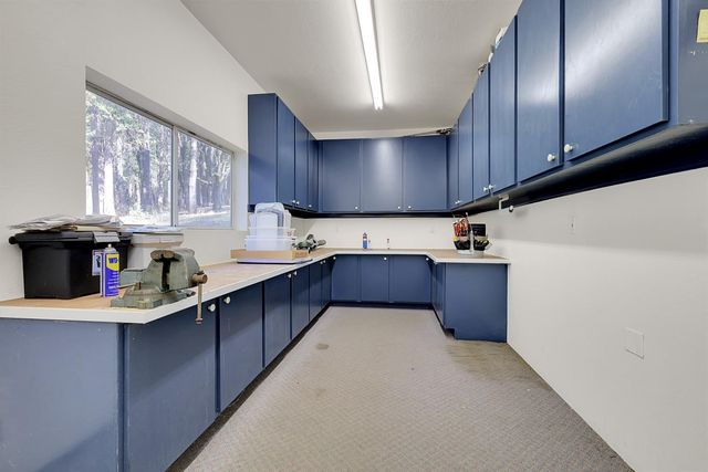 12790 Madrone Forest Dr, Nevada City, CA 95959