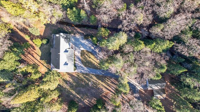 12790 Madrone Forest Dr, Nevada City, CA 95959