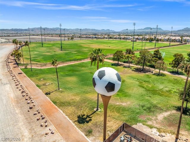 6472 Hamel Avenue, Las Vegas, NV 89122