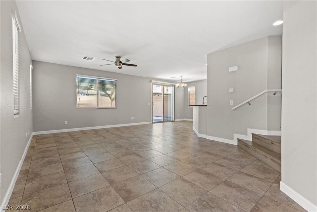 6472 Hamel Avenue, Las Vegas, NV 89122 — photo 4
