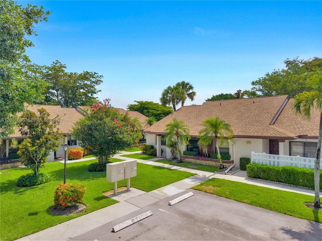 3218 S Carambola Circle S, Coconut Creek, FL 33066