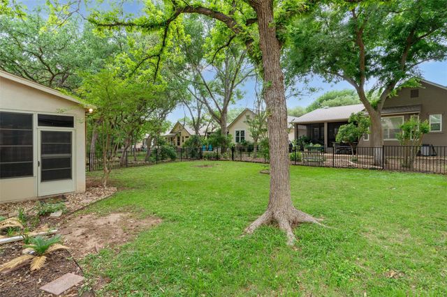 214 Whispering Wind DR, Georgetown, TX 78633