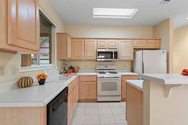 214 Whispering Wind DR, Georgetown, TX 78633