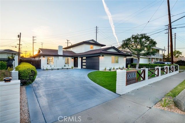 13161 Summit Cir, Westminster, CA 92683