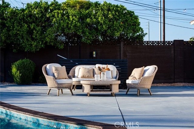 13161 Summit Cir, Westminster, CA 92683