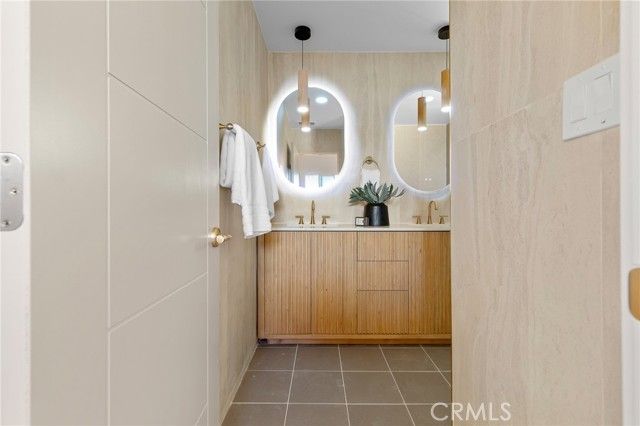 13161 Summit Cir, Westminster, CA 92683