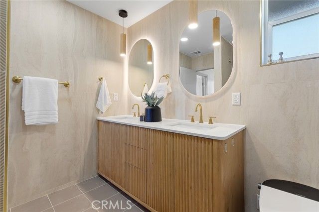 13161 Summit Cir, Westminster, CA 92683