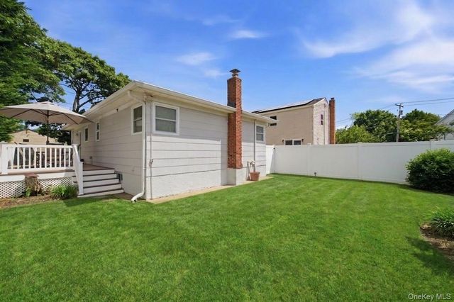 10 S Merrick Road, Massapequa, NY 11758