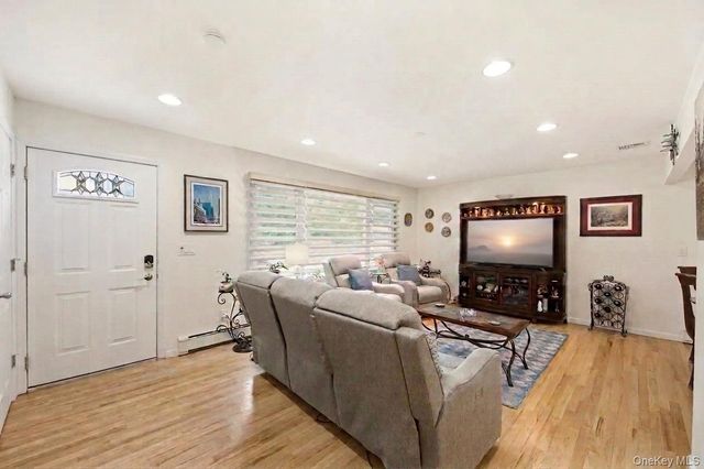 10 S Merrick Road, Massapequa, NY 11758
