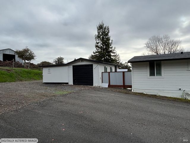 477 Orchard Ln, Penngrove, CA 94951