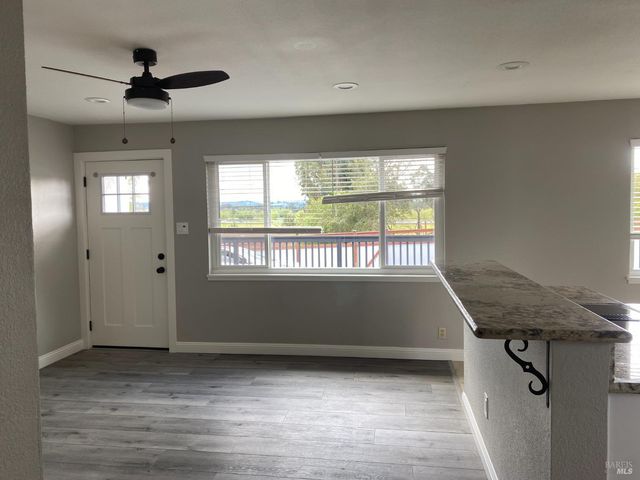 477 Orchard Ln, Penngrove, CA 94951