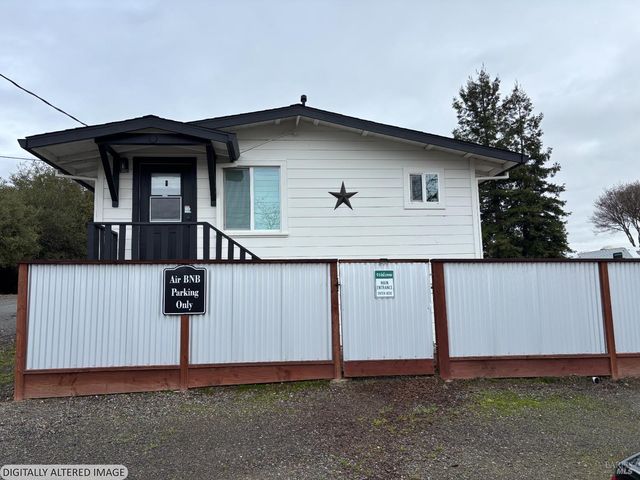 477 Orchard Ln, Penngrove, CA 94951