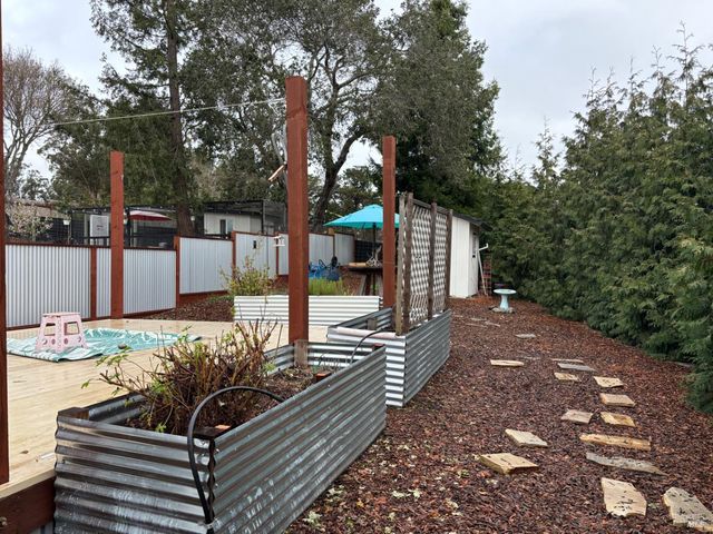 477 Orchard Ln, Penngrove, CA 94951