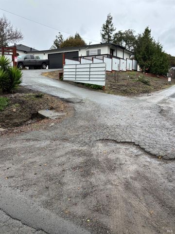 477 Orchard Ln, Penngrove, CA 94951