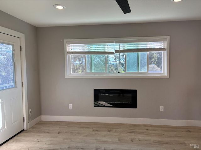 477 Orchard Ln, Penngrove, CA 94951