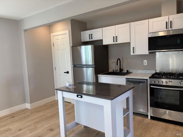 477 Orchard Ln, Penngrove, CA 94951