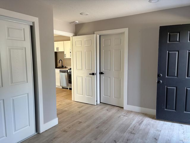 477 Orchard Ln, Penngrove, CA 94951