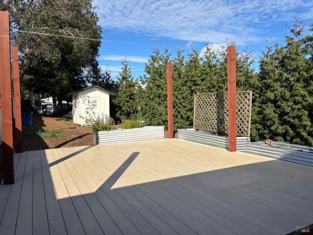 477 Orchard Ln, Penngrove, CA 94951