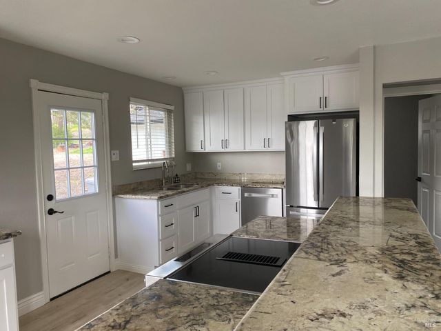 477 Orchard Ln, Penngrove, CA 94951