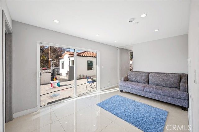 515 La Loma Rd, Glendale, CA 91206