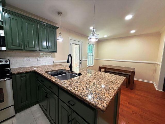 2831 Pebblebrook Court, Buford, GA 30518