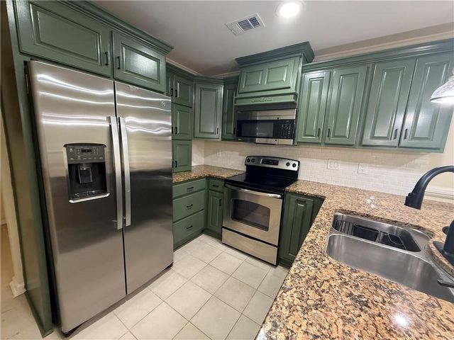 2831 Pebblebrook Court, Buford, GA 30518