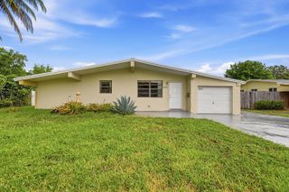 4401 NW 33rd Street, Lauderdale Lakes, FL 33319