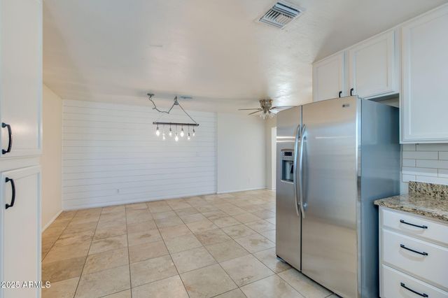 3961 E BECKER Lane, Phoenix, AZ 85028