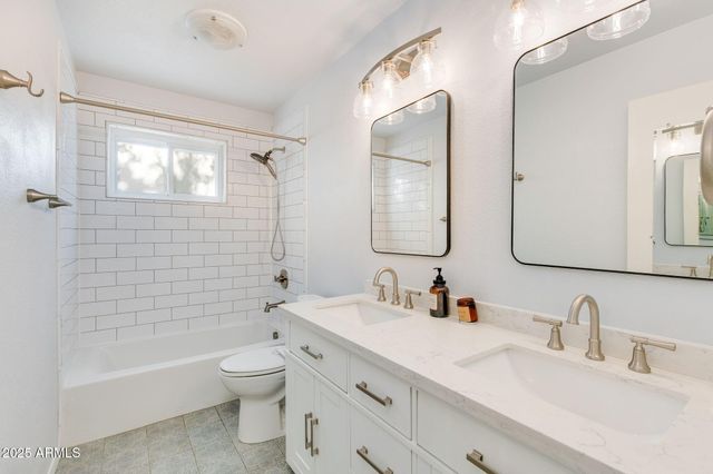 3961 E BECKER Lane, Phoenix, AZ 85028