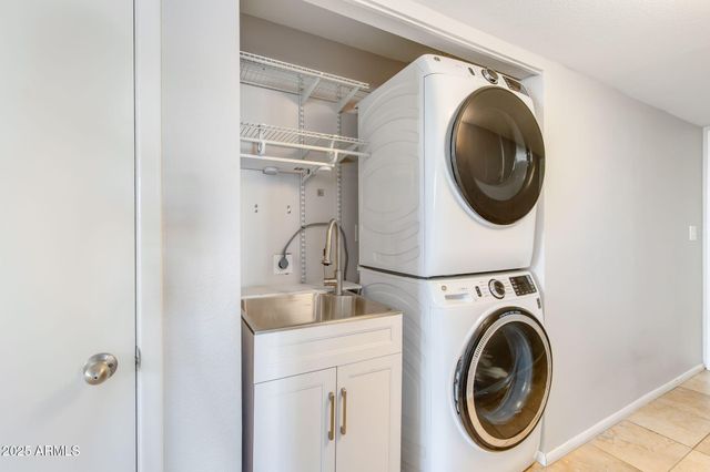 3961 E BECKER Lane, Phoenix, AZ 85028