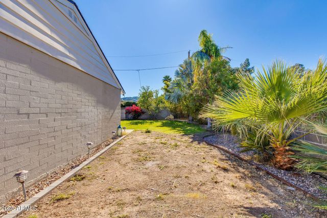 3961 E BECKER Lane, Phoenix, AZ 85028