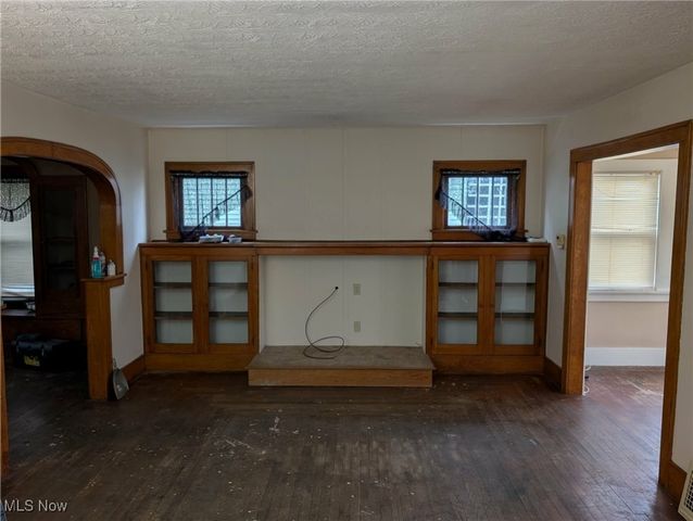 807 W 21st Street, Lorain, OH 44052