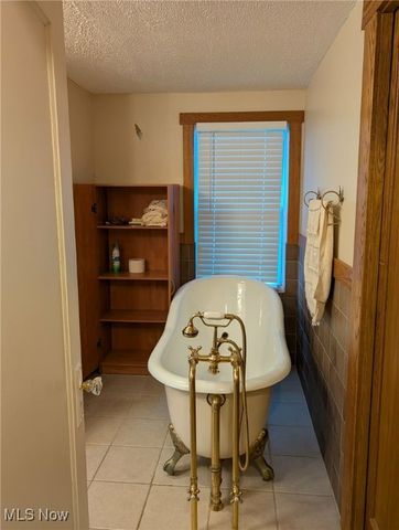 807 W 21st Street, Lorain, OH 44052