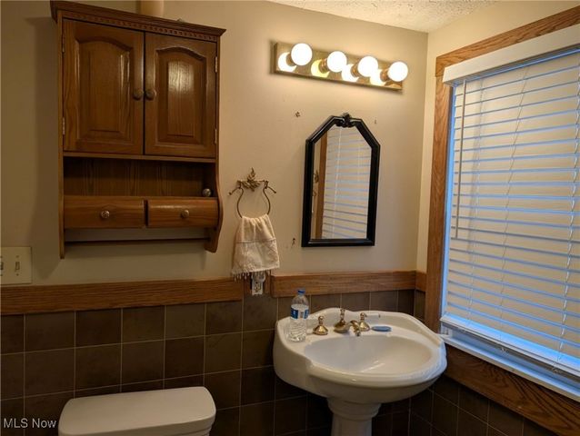 807 W 21st Street, Lorain, OH 44052