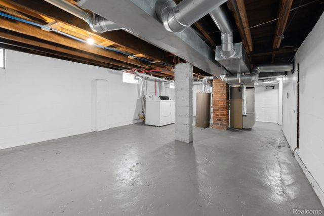 72 Gratiot Avenue, Mt. Clemens, MI 48043