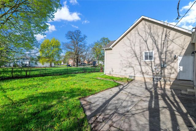 72 Gratiot Avenue, Mt. Clemens, MI 48043