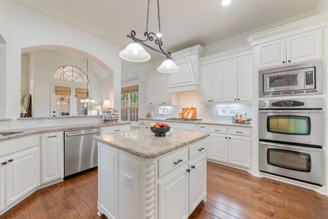 2401 Strathfield Lane, Trophy Club, TX 76262