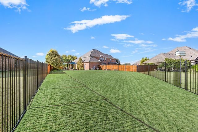 2401 Strathfield Lane, Trophy Club, TX 76262