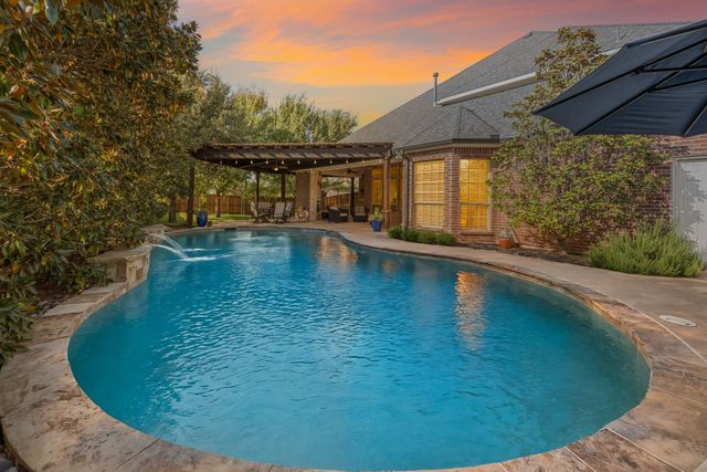 2401 Strathfield Lane, Trophy Club, TX 76262