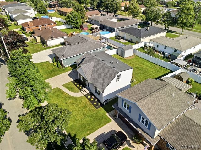 62 Camner Avenue, Lancaster, NY 14086