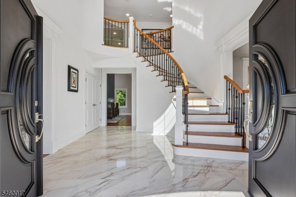 10 Massola Dr, Wayne Twp., NJ 07470 — photo 2